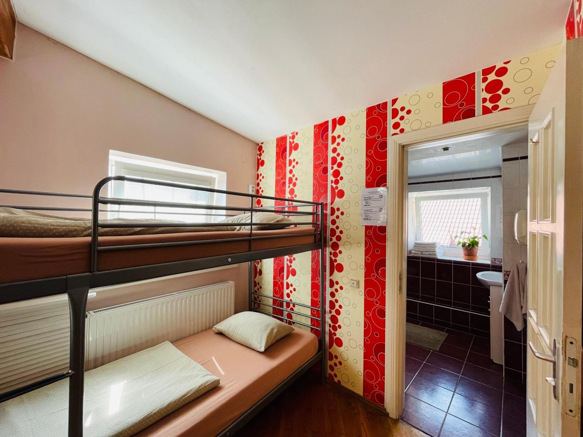 Mikalo House *